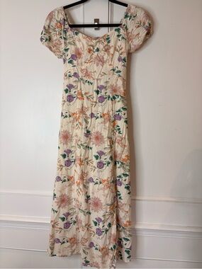Cream Floral Puff-Sleeve Maxi Dress